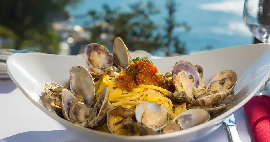 Santa Cruz Food Guide: Best Restaurants, Cafés & Coastal Eats